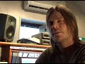 hd.se pratade om klisch�er i l�ttexter med schlagerkomposit�ren pontus assarsson inf�r �rets melodifestival. och det finns garanterat en klich� som pontus aldrig kommer att kl�mma in i sina l�ttexter.