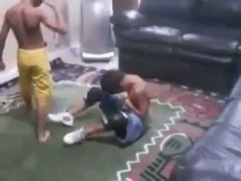 Niños que ven demasiada lucha libre…