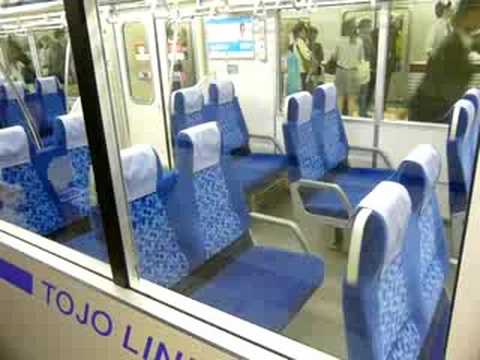 東武50090系の座席回転（51092F）　池袋