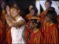 un extrait du live de marcel boungou avec total praise mass choir � la cath�drale d'evry � paris