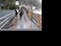 Itsas denboralea Zarauzko moilan susflariekin