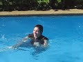 Gabie a la piscina