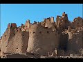 siwa,oasis berberophone sur la frontiere egypto-lybienne, la demeure du haut dieu berbere ammon.
dedicasse a tous les berberes(imazighen) du monde.
musique: tamurt 'n-u par markunda aures.
http://aures-musique.skyrock.com/