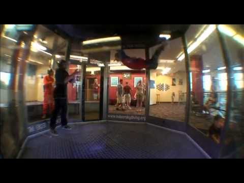video:Brad Hirsch - Learning to Fly at SkyVentures Wind Tunnel