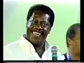 um dos melhores conjuntos vocais do brasil, cantando ( leva eu sodade )