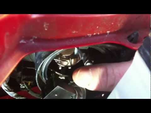 Changing the Headlight bulb on a 2008 Suzuki Reno