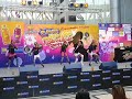 Thai Girls Dancing to 