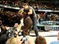 bruce springsteen & the e street band. working on a dream tour. night 4 of 4 for the spectrum. in the spring bruce had his mom sing. this time he has her dance!
