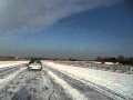 Sneeuw schuiver beerta auto op het ijs oldambtmeer