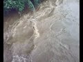 Sungai ciliwung saat meluap ini diambil dari jembatan kota kembang grand depok city di kp. serab tirtajaya sukmajaya depok.
