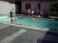 videos de Galera fazendo a festa na piscina 2.MOV