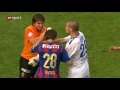 Goleiro argentino agride companheiro de time com um pux�o de cabelo. Assista o video!