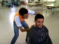 a scuola: taglio di capelli a scuola: taglio di capelli