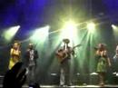 Tryo &amp; Dobacaracol - All you need is love (Nîmes 19.07.07)