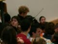 ralala, �a c'�tait un magnifique dernier cours de bio avec gael (et son beau maillot de foot!!!)

trisan au violon et le po qui danse, c'est de la belle p1