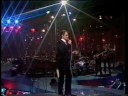 tapani kansa esitt�� potpuri blue suede shoes, all shook up ja a big hunk of love tv-ohjelmassa poika varjoiselta kujalta 1981. orkesterin kapellimestarina toimii antti hyv�rinen.
