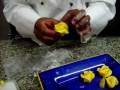 videos de GURU CHEF ROHAN DEMONSTRATES HOW TO CRAFT A SUGAR PASTE ROSE
