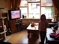 Anouschka speeld met de wii Anouschka speeld met de wii