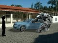 Video 04 - ED209 cuida de estacionamento