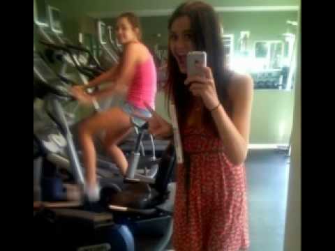 new miley cyrus leaked photos. New Miley cyrus never seen