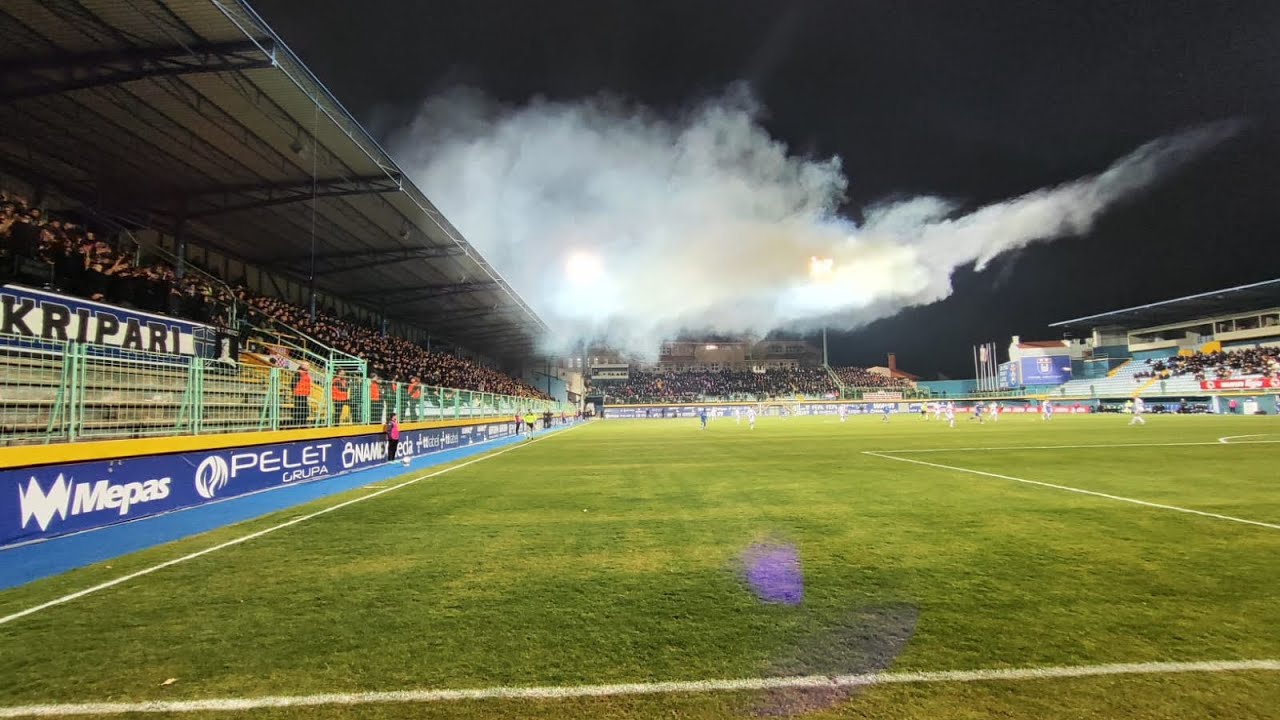 Odlična nogometna predstava i fantastična atmosfera na hercegovačkom derbiju na Pecari, Široki – Zrinjski 1:1