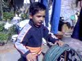 bengi chupando tierra cn pipi de peroo