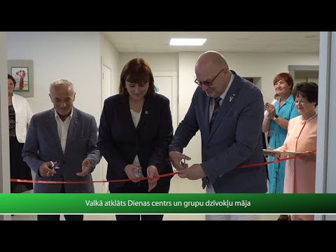 Valkā atklāts Dienas centrs un grupu dzīvokļu māja