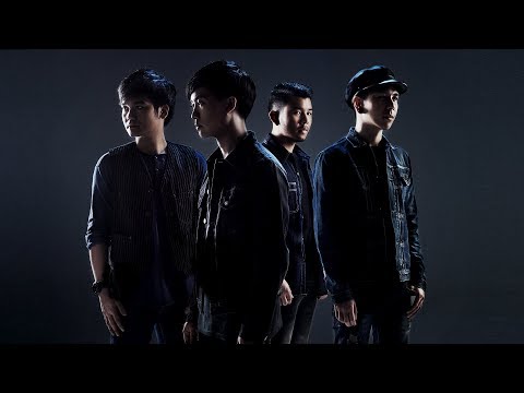 Lyrics“เมื่อเธอไป (Meua Tur Bpai)” by Rubber Duck