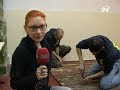 Учні та випускники роблять партизанську схо...