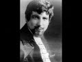 vesti la giubba - i pagliacci by edward johnson of the met : 1915? & 1928.

opera administrator 1935-1950

in may 1935 johnson succeeded herbert witherspoon as general manager of the metropolitan. his regime of 15 years coincided with many unprecedented problems, among them increasing labour union demands, rising taxes, and the advent of world war ii. the successes and failures of his tenure are chronicled fully in irving kolodin's monumental history of the metropolitan; but no assessment, however brief, should overlook the fact that it was johnson who introduced to the company such esteemed artists as licia albanese, jussi bj�rling, raoul jobin, robert merrill, zinka milanov, jan peerce, bid� say�o, eleanor steber, giuseppe di stefano, ris� stevens, richard tucker, leonard warren, and ljuba welitsch. during the johnson years, too, metropolitan opera subscribers heard for the first time such masterworks as gluck's alceste, mozart's the abduction from the seraglio, britten's peter grimes, and mussorgsky's khovanschina.
___________________________________________

recordings by james b. mcpherson:
 
edward johnson's recordings are few. the first 10 (which include excerpts from andrea ch�nier and parsifal) were european columbias generally supposed to have been made in italy about 1915.(*) he made many 1919-28 for american victor, mostly of trivial ballads of the moment, but also arias from carmen, pagliacci, la boh�me, and fedora and (among his very best) 'if, with all your hearts' from mendelssohn's elijah, recorded in 1920. (a discography can be found in the tenor of his time.) in recent years, off-the-air transcriptions of complete performances of pell�as, peter ibbetson, and hanson's merry mount have received limited circulation. his recordings are reissued on met stars in the new world (met 216cd, 1992), rca/met singers, 100 years (rca red seat 09026-61580-2, 1984) and great voices of canada, vol 2 (analekta an2 7802, 1993).a plaque commemorating johnson's life and career has been mounted in guelph, ontario. in 1992 his archives were deposited at the university of guelph library.
___________________________________________
ruggiero leoncavallo,  1858-1919

(*)note de balletamie: he recorded with italian alias edoardo di giovanni as in that time was a bit rare for europeans to buy an italian opera aria by a non-italian tenor.