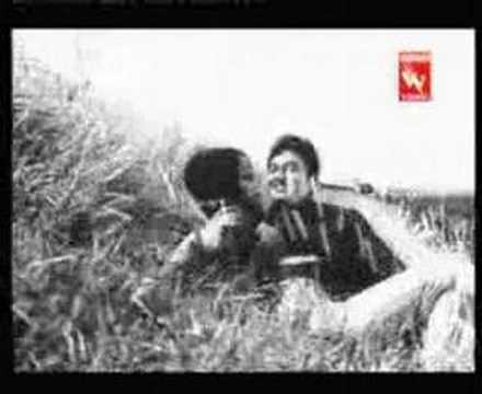 Dr.Rajkumar in Kannada classic song