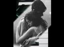ahlammmmmmmmmm,
je t'aime et je perds mon sang-froid
avec toi tout semble plus gai
crions au monde notre joie
quittons les tours et la fum�e
un amour frisant l'insolence
effa�ons les ponctuations!
si je t'�pouse, est-ce une offense?