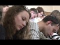 Тина Канделаки проверила москвичей на грамотность