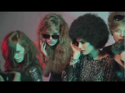 Behind the Scenes - Dress Code: Gorgeous