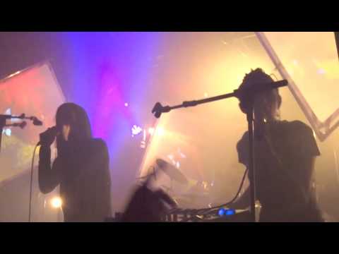 IAMX - Bernadette (Live at Cabaret Sauvage)