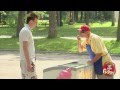 Skjult kamera * Blind mand serverer h�ndlavet isvaffel