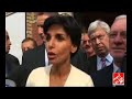 en visite pour parler de la protection judiciaire des majeurs vuln�rables, rachida dati se fait un peu chahuter dans les rues de roubaix.