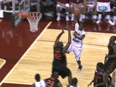 Saturday Morning Cartoons: Reggie flies like Russell Saturday Morning Cartoons: Reggie flies like Russell