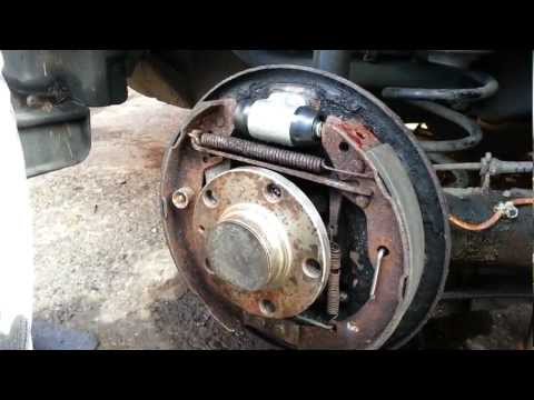 how to bleed brakes skoda octavia