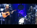 Chris Stapleton 51st CMA Awards 2017 Broken Halos Nashville