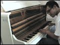 piano : eeco rijken rapp
www.eecoboogiewoogie.com

boogie woogie stomp by albert ammons

another boogie woogie stomp but now with the double bass at the end.

enjoy the video!