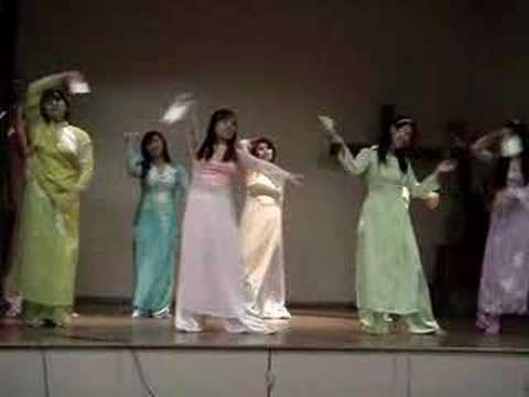 buc tam thu dance - st. lucy