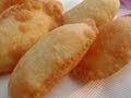 Suji Gol Gappe- Hindi with Eng subtitles गोल गप्पे (हिंदी में)