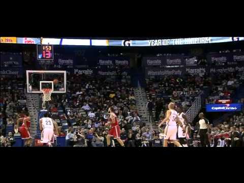 O J Mayo ejected for punching Greg Stiemsma