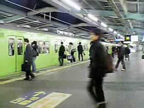 Train in Osaka,Japan (JR Osaka-Loop Line)