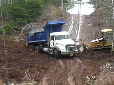 mack dump truck
