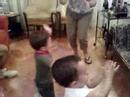 Los primos bailando por un sue�o. The coucins dancing.