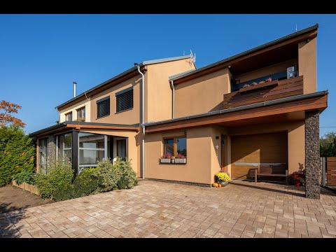 Video Prodej prostorného domu 4kk se zimní zahradou a bazénem, Hovorčovice, pozemek 524 m2