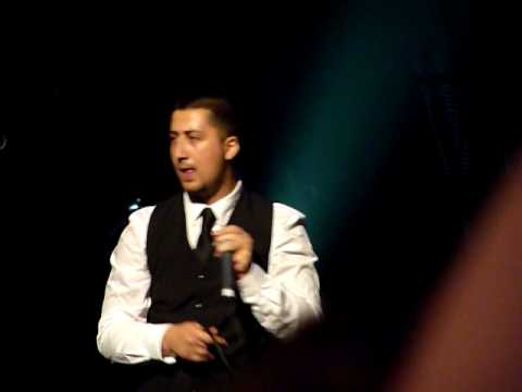 sfx - The best beatboxing ever experienced at the iTunes Festival in London. Beatboxing done by Faith SFX before Plan B's appearance on stage. This is so frickn' a...