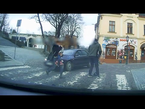 Na przejściach dla pieszych dalej jest bardzo niebezpiecznie